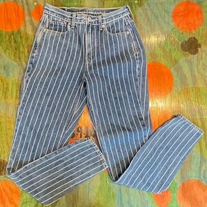 American Eagle Mom Jeans Blue White Pinstripe High Rise Denim Size 2 X Long